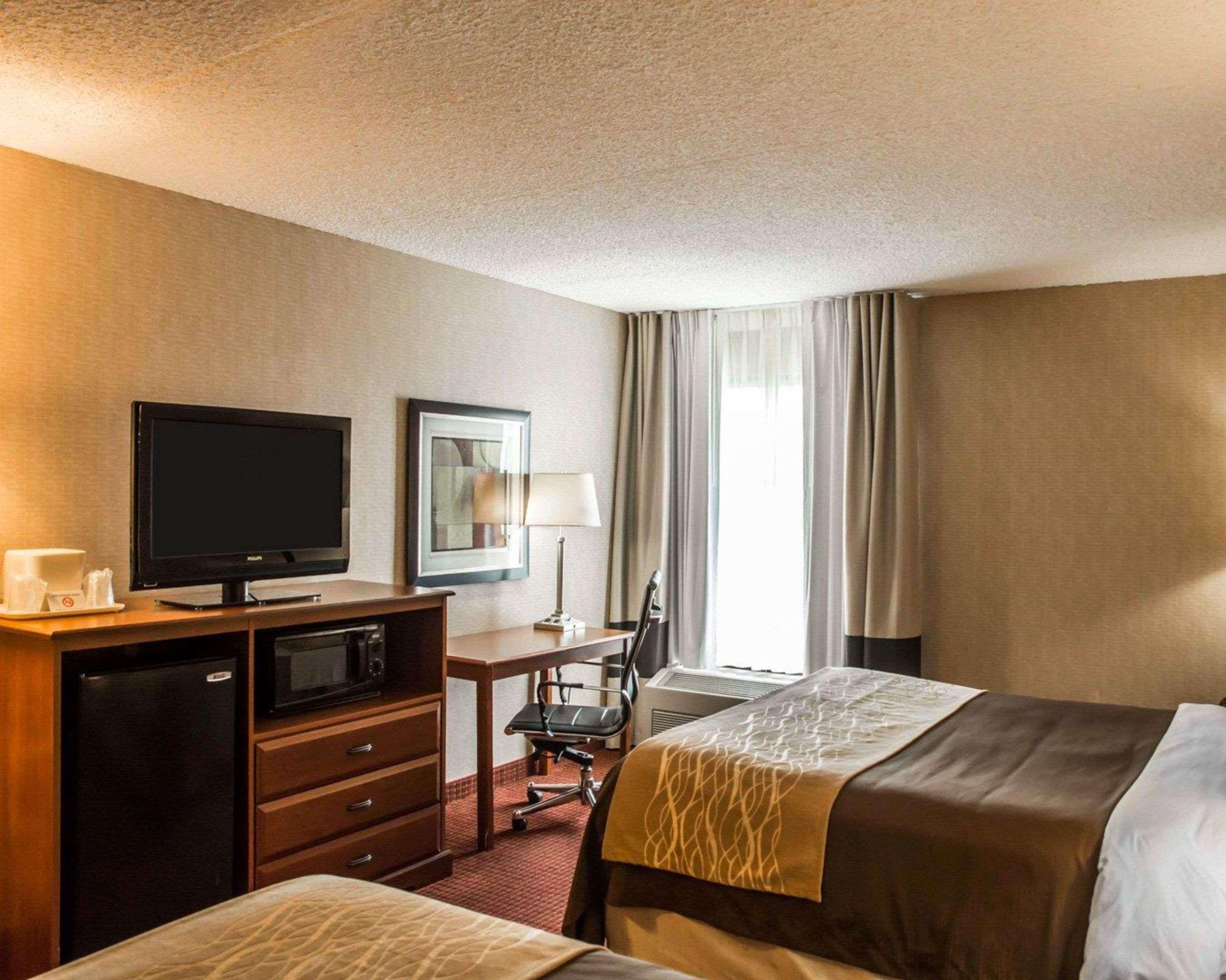 Quality Inn Springboro West Exteriör bild