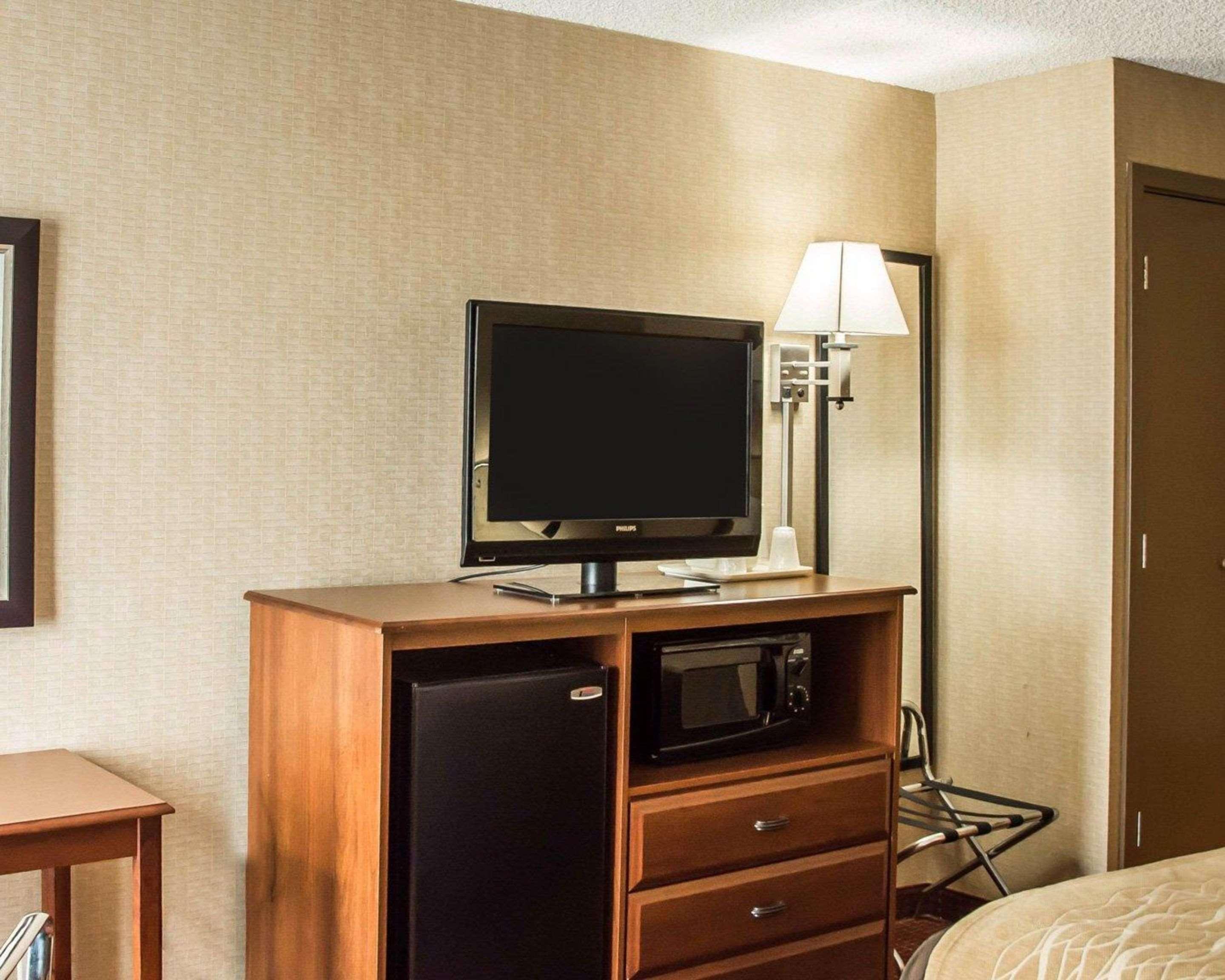 Quality Inn Springboro West Exteriör bild