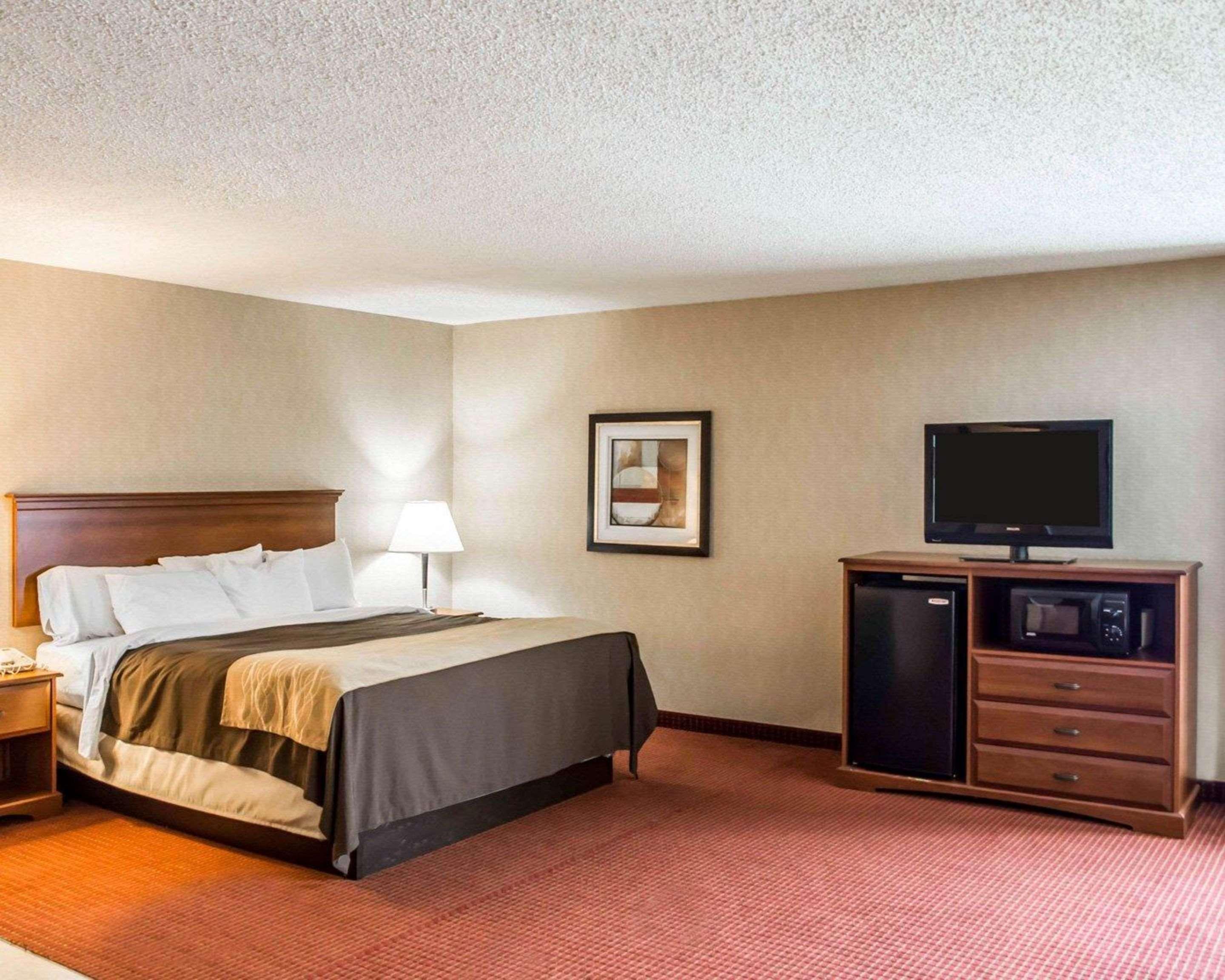 Quality Inn Springboro West Exteriör bild