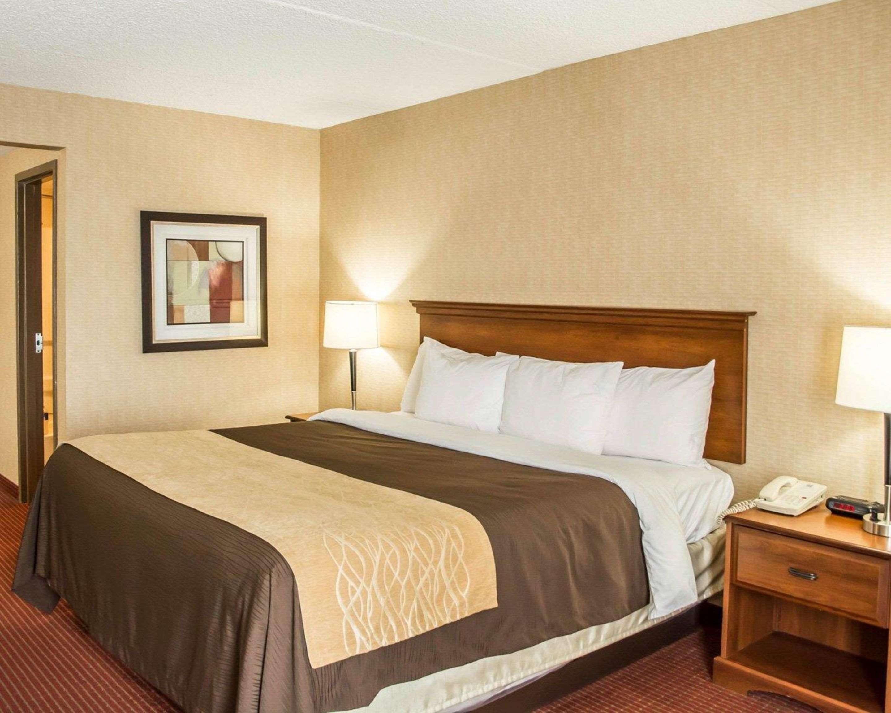 Quality Inn Springboro West Exteriör bild