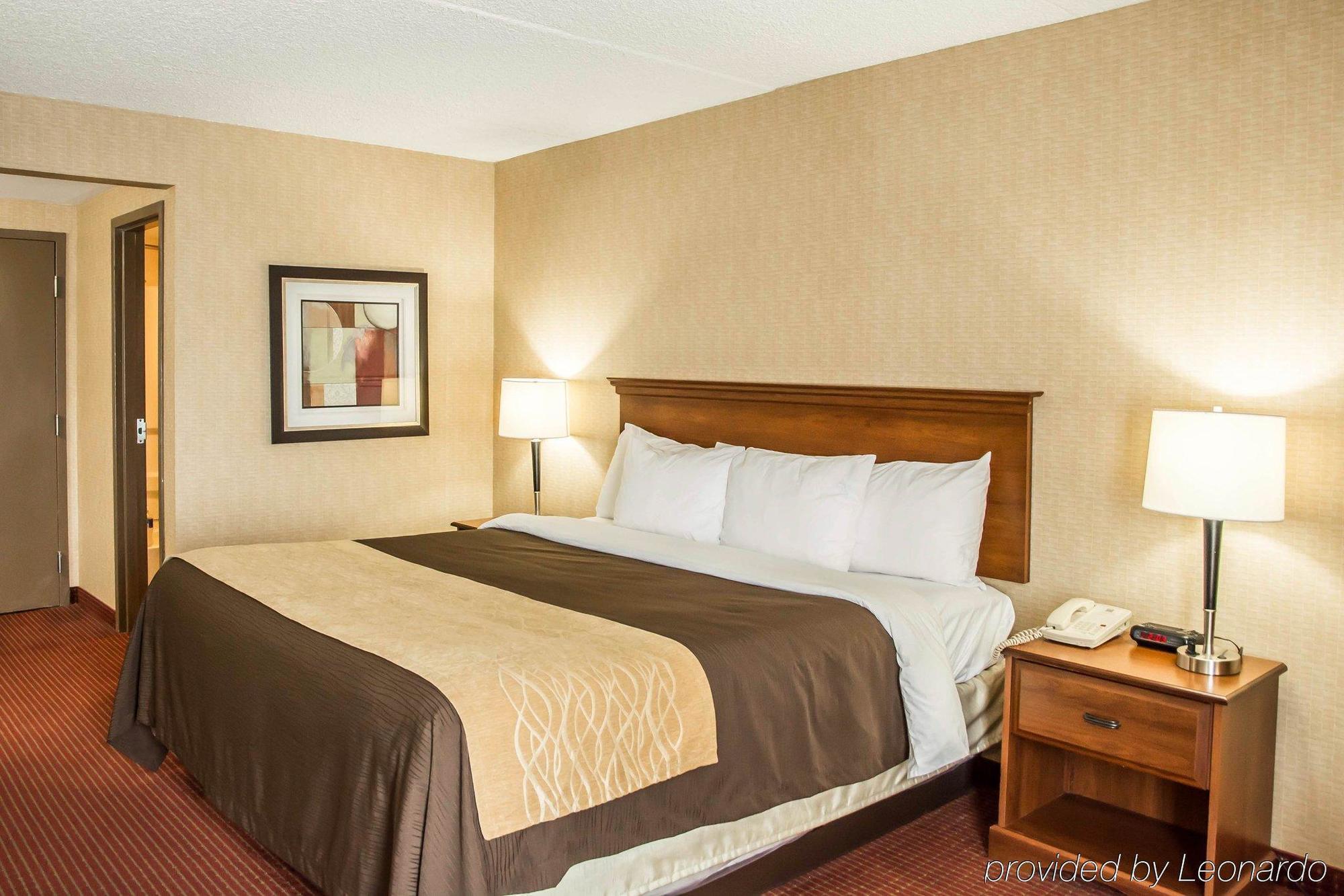 Quality Inn Springboro West Exteriör bild