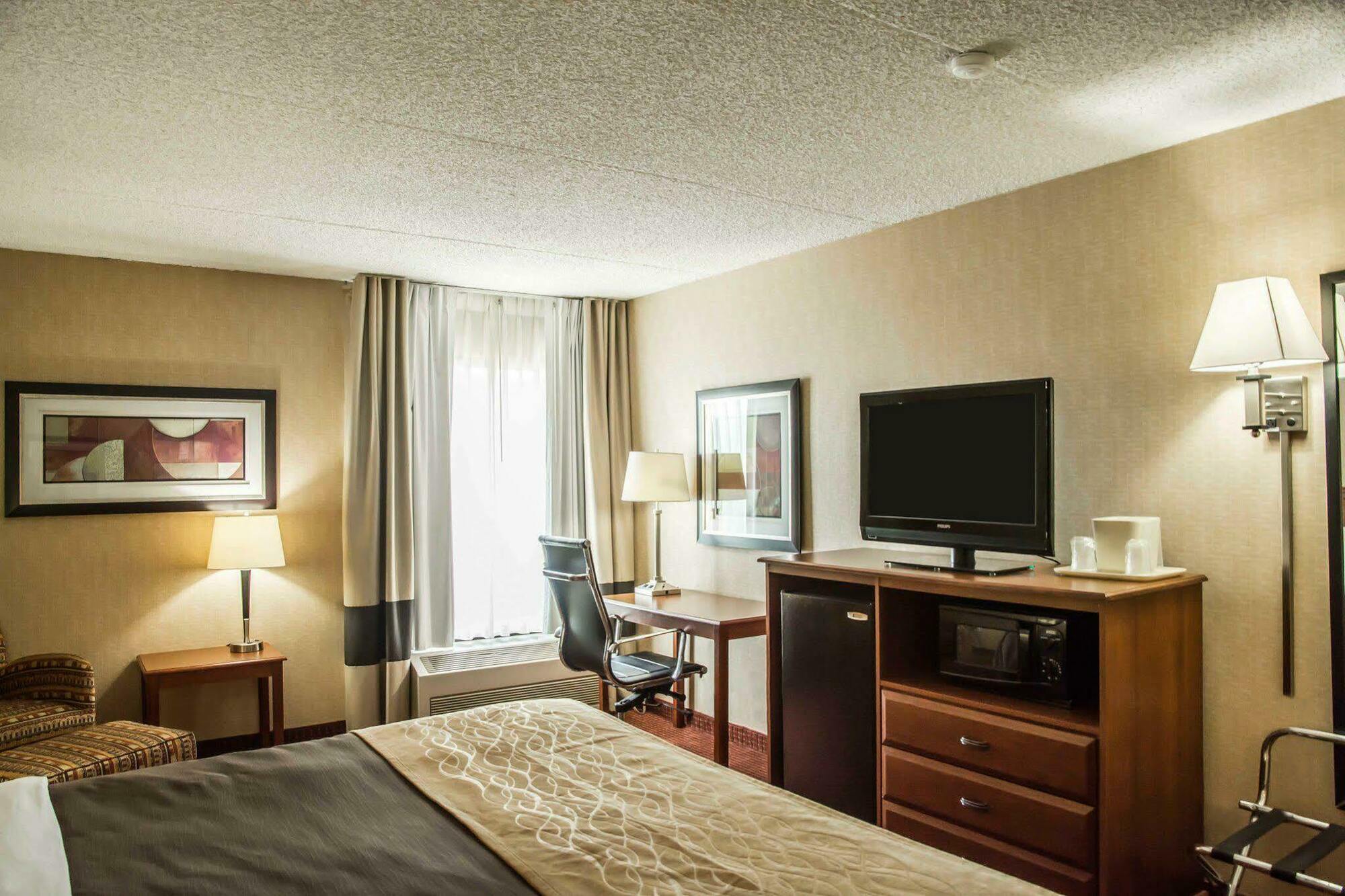 Quality Inn Springboro West Exteriör bild